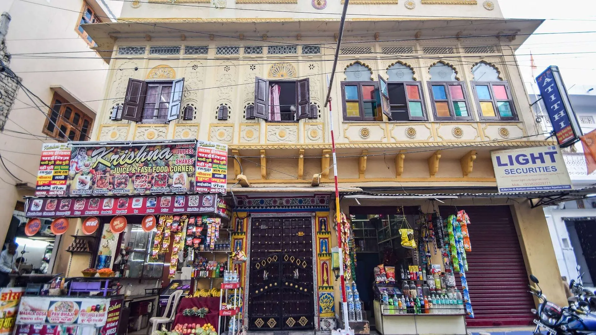 Oyo 22469 Home Heritage Stay City Palace Udaipur